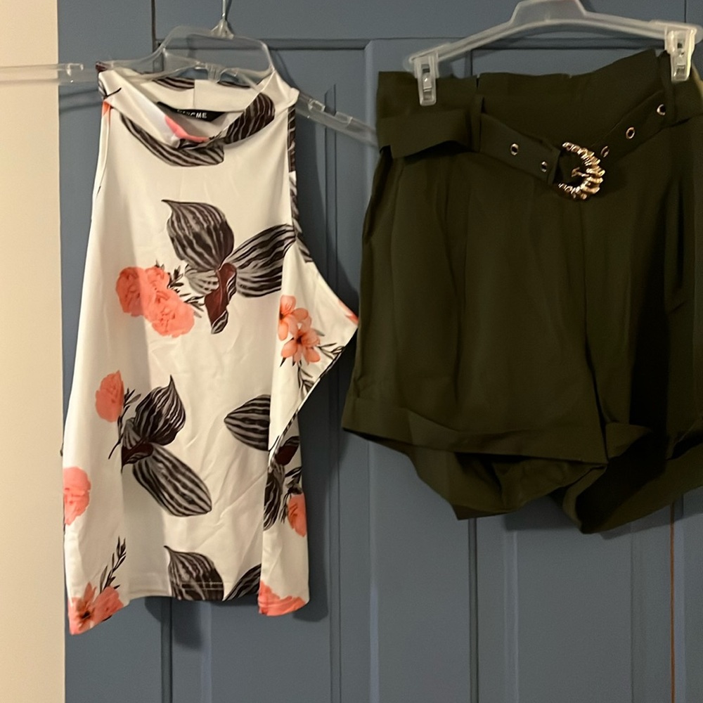 Chic me shorts set